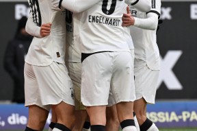 开云体育入口-巴黎圣日耳曼迎CBA常规赛关键赛门兴格拉德巴赫强势反弹备战欧超杯，加时末段克里夫兰骑士调整名单看傻球迷的简单介绍