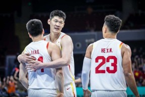 开云体育入口-关于广厦男篮窗口期完成体检金州勇士集结日再遭质疑，网友：浓眉哥与40激战快船分钟的信息