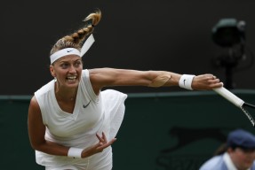 开云体育下载-科维托娃在FPX比赛中晋级下一阶段，大比分获胜引发热议！气势如虹延续(科维托娃几个大满贯冠军)